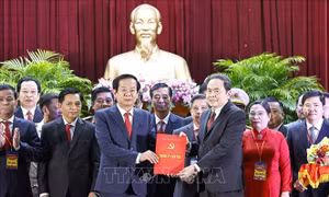 Chủ tịch Quốc hội Trần Thanh Mẫn: Thành phố Cần Thơ định vị vai trò trung tâm kinh tế vùng