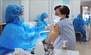 Long An triển khai tiêm vaccine phòng COVID-19 mũi 4 