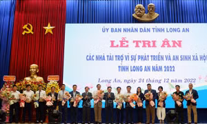 Long An tri ân các nhà tài trợ vì sự phát triển và an sinh xã hội năm 2022