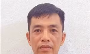 Truy tặng Huân chương Bảo vệ Tổ quốc cho Trung tá Tăng Bá Hưng 