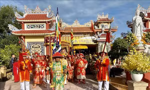 Đặc sắc Lễ hội Điện Huệ Nam