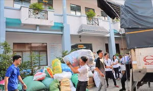 Gom yêu thương gửi đồng bào vùng ảnh hưởng thiên tai ở miền Trung, Tây Nguyên