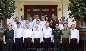 Tổng Bí thư, Chủ tịch nước Tô Lâm thăm các đồng chí nguyên lãnh đạo Đảng, Nhà nước và Mẹ Việt Nam Anh hùng