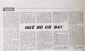 Huế đỏ cờ bay