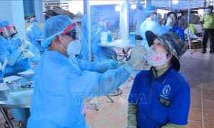 Test nhanh kháng nguyên SARS-CoV-2 cho 30.000 người ở thành phố Quy Nhơn