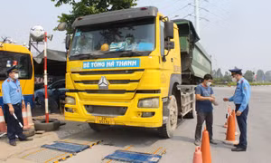 Vĩnh Phúc: Kiên quyết xử lý xe quá tải, quá khổ