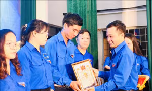 Khẳng định trách nhiệm của tuổi trẻ với cộng đồng
