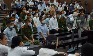 Xét xử cựu lãnh đạo Bình Dương: Động cơ vụ lợi lấn át ý thức thượng tôn pháp luật