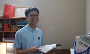 Nam sinh lớp 11 và hành trình chinh phục đỉnh cao Toán học