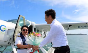 Chuyến bay thương mại đầu tiên bằng thủy phi cơ đến Cô Tô