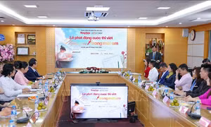 Chắp cánh tương lai cho học sinh, sinh viên qua cuộc thi viết 'Ngày mai trong mắt em'