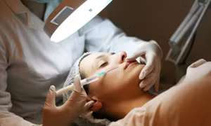 CDC Mỹ điều tra nhiều trường hợp phản ứng nghiêm trọng sau khi tiêm botox 