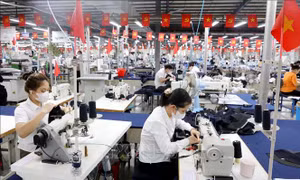 Văn hóa doanh nghiệp - 'trụ cột mềm' của nền kinh tế hiện đại - Bài 4: 'Thích nghi văn hóa' giúp ngành dệt may tự tin hội nhập