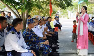 Hoạt động của đoàn công tác tỉnh Ninh Bình tại Đặc khu Trường Sa 