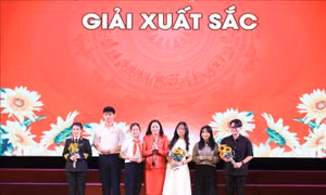 Trao 165 giải thưởng cuộc thi giới thiệu 'Sách và Khát vọng cống hiến'