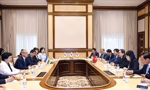 Chủ tịch Quốc hội Trần Thanh Mẫn tiếp Chủ tịch Đảng Dân chủ Nhân dân Uzbekistan