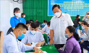 Chăm lo sức khỏe cho người lao động là mục tiêu hàng đầu của tổ chức Công đoàn