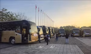 Chuyến xe Công đoàn đưa hàng nghìn người lao động tại Đà Nẵng về quê đón Tết