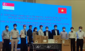 Hỗ trợ thiết bị y tế điều trị bệnh nhân nặng tại Bình Dương