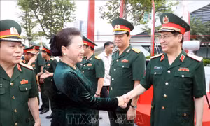 Chủ tịch Quốc hội Nguyễn Thị Kim Ngân thăm làm việc tại Tập đoàn Viễn thông Quân đội 
