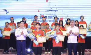 Bồi đắp tình yêu biển, đảo quê hương cho học sinh tỉnh Điện Biên