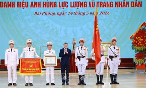 Thủ tướng Lê Minh Hưng dự lễ trao tặng danh hiệu Anh hùng lực lượng vũ trang nhân dân cho Công an thành phố Hải Phòng