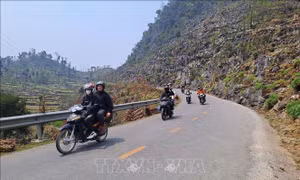 Trải nghiệm những cung đường du lịch bằng xe máy an toàn và hấp dẫn