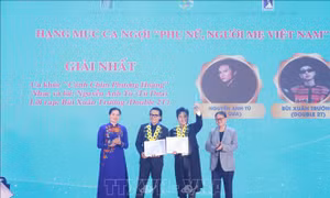 Trao thưởng Cuộc thi sáng tác ca khúc ca ngợi Người mẹ Việt Nam