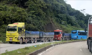Lỗ hổng trong quản lý, kiểm soát xe 'hai khúc' biển số Lào - Bài 2: Thiếu công bằng trong cạnh tranh
