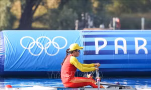 Olympic 2024: Thử thách cực đại với tay chèo Phạm Thị Huệ