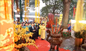 Dâng hương Khai Xuân Bính Ngọ tại Hoàng thành Thăng Long
