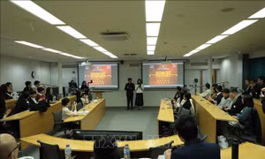Du học sinh Việt Nam tỏa sáng trong cuộc thi phân tích tài chính tại Anh