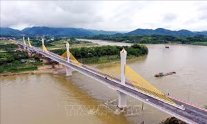 Khánh thành cầu Tình Húc bắc qua sông Lô