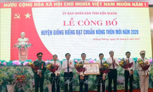 Huyện Giồng Riềng (Kiên Giang) đạt chuẩn nông thôn mới