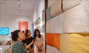 Hà Nội: Phục dựng mô hình làng nghề giấy Dó vùng Bưởi xưa