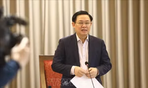 Bí thư Thành uỷ Vương Đình Huệ: Tinh giản biên chế phải đi đôi với nâng cao chất lượng cán bộ