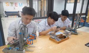 Phát triển Trường THPT chuyên Lam Sơn theo hướng hiện đại, chất lượng cao