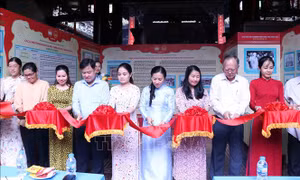 Khánh thành 'Không gian văn hóa Hồ Chí Minh' tại Hội quán của đồng bào người Hoa
