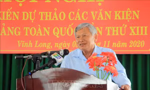 Nghiên cứu, phát triển và hoàn chỉnh những luận cứ khoa học để hoạch định đường lối 