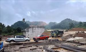 Gỡ vướng cho dự án đường cao tốc Hòa Bình - Mộc Châu