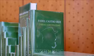 Giới thiệu Bộ sách Tuyển tập các tác phẩm chọn lọc của Tổng Tư lệnh Fidel Castro Ruz