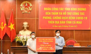 Bình Dương chia sẻ kinh nghiệm, hỗ trợ Cà Mau phòng, chống dịch COVID-19