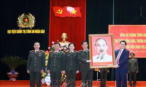 Trưởng ban Tuyên giáo Trung ương chúc mừng cán bộ, giảng viên Học viện Chính trị của Bộ Quốc phòng và Bộ Công an