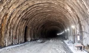 Thông hầm Đèo Ngang nối Quảng Trị với Hà Tĩnh