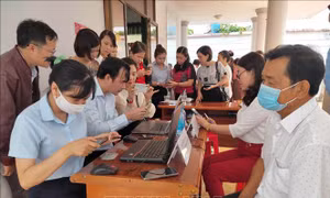 Đẩy mạnh cài đặt ứng dụng Bảo hiểm xã hội số ở Kon Tum