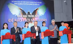 Trưng bày 'Để bầu trời mãi xanh' tại Di tích Nhà tù Hỏa Lò