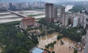 Mưa bão lớn tại miền Trung Trung Quốc, ít nhất 30 người tử vong và 35 người mất tích