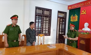 Liên tiếp khởi tố các vụ liên quan 'Mua bán trái phép hóa đơn'