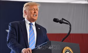 Tổng thống Trump khuyến khích bỏ phiếu qua thư tại Florida
