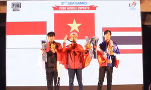 Phan Văn Đông giành Huy chương Vàng ở bộ môn PUBG Mobile